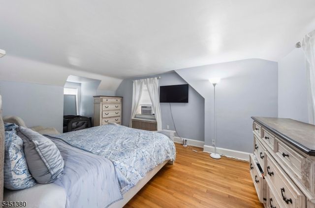 668 Greenbrook Rd, North Plainfield Boro, NJ 07063
