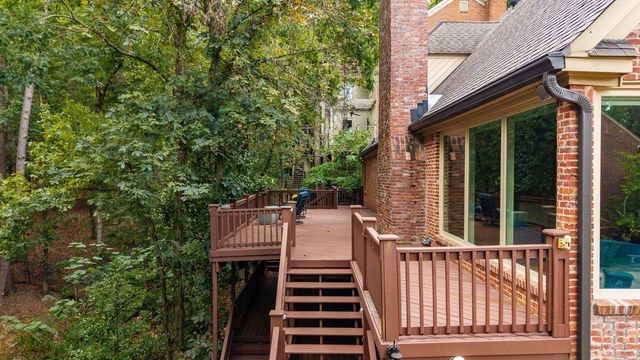 5 Ridgeview Court, Little Rock, AR 72227