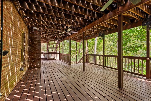 5 Ridgeview Court, Little Rock, AR 72227