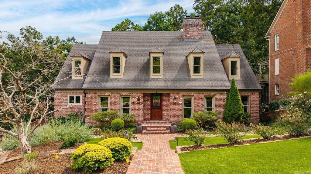 5 Ridgeview Court, Little Rock, AR 72227
