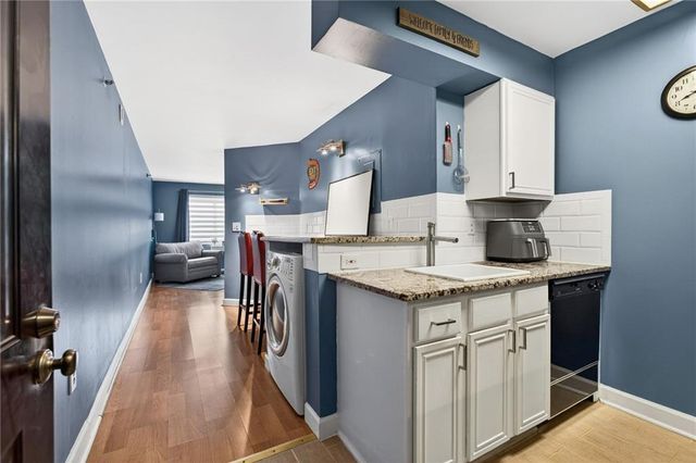 795 Hammond Drive 209, Atlanta, GA 30328