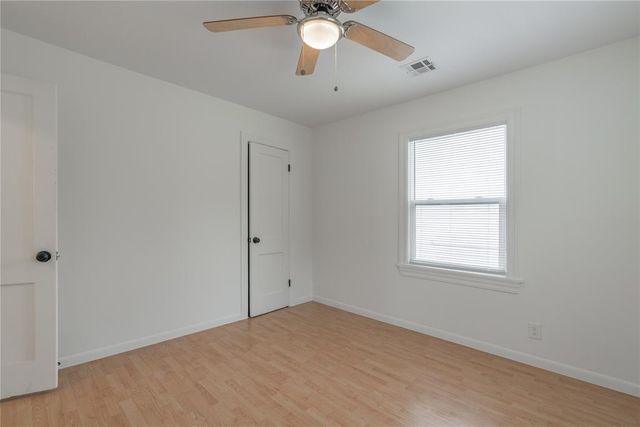 222 W Ercoupe Drive, Oklahoma City, OK 73110