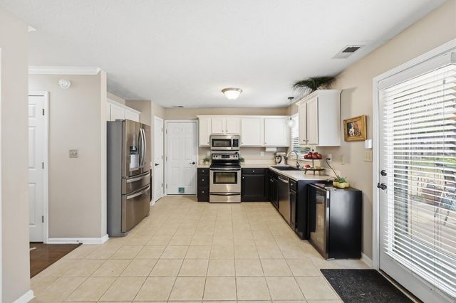 457 Whitfield Drive, Lexington, KY 40515