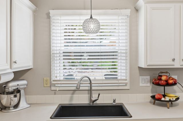 457 Whitfield Drive, Lexington, KY 40515