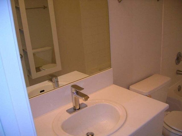 111 Yacht Club Way 305, Hypoluxo, FL 33462