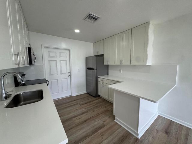 1235 Beach Road 4, Singer Island, FL 33404