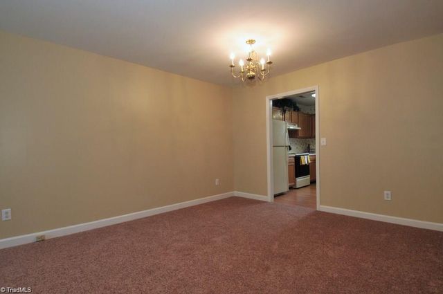 128 Troonsway Road, Winston-salem, NC 27127