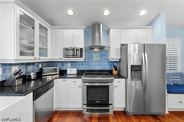 104 Washington AVE, Fort Myers Beach, FL 33931