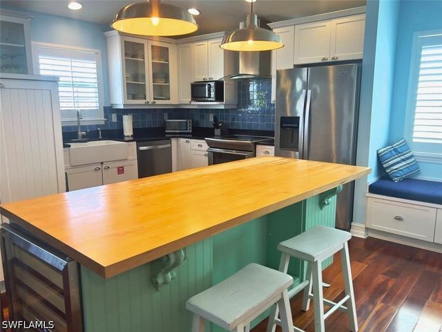 104 Washington AVE, Fort Myers Beach, FL 33931