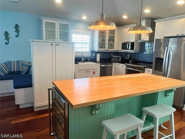 104 Washington AVE, Fort Myers Beach, FL 33931