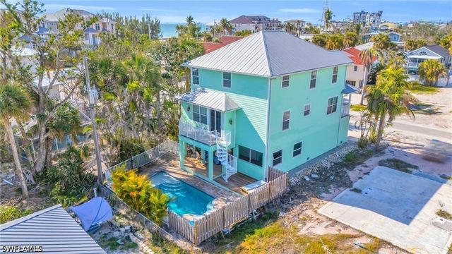 104 Washington AVE, Fort Myers Beach, FL 33931