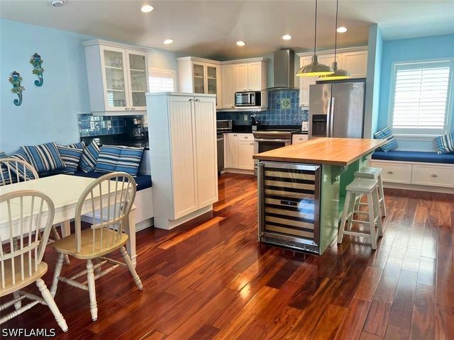 104 Washington AVE, Fort Myers Beach, FL 33931