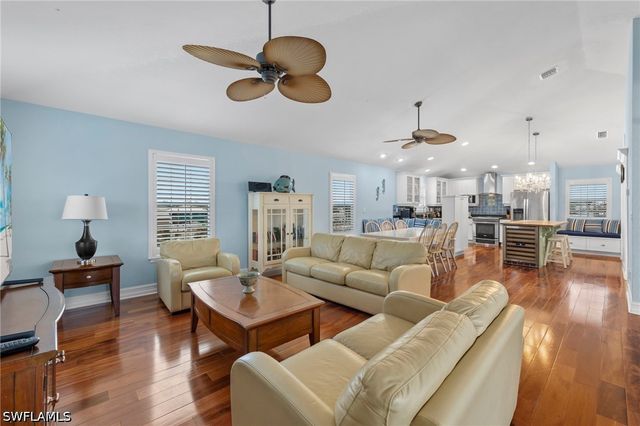 104 Washington AVE, Fort Myers Beach, FL 33931