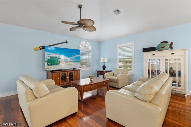 104 Washington AVE, Fort Myers Beach, FL 33931