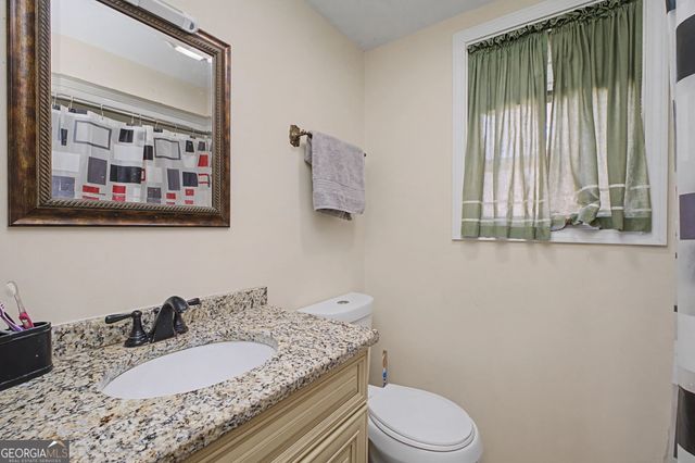 10 Laverne Court SE, Silver Creek, GA 30173