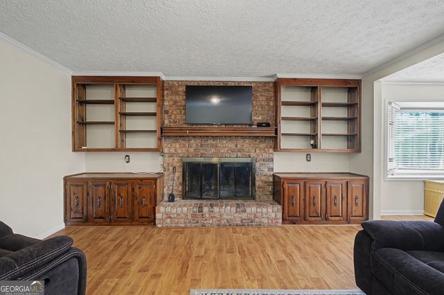 10 Laverne Court SE, Silver Creek, GA 30173