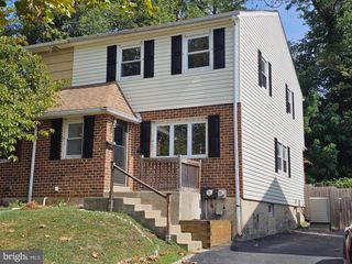 1421 BRADLEY ST, Marcus Hook, PA 19061