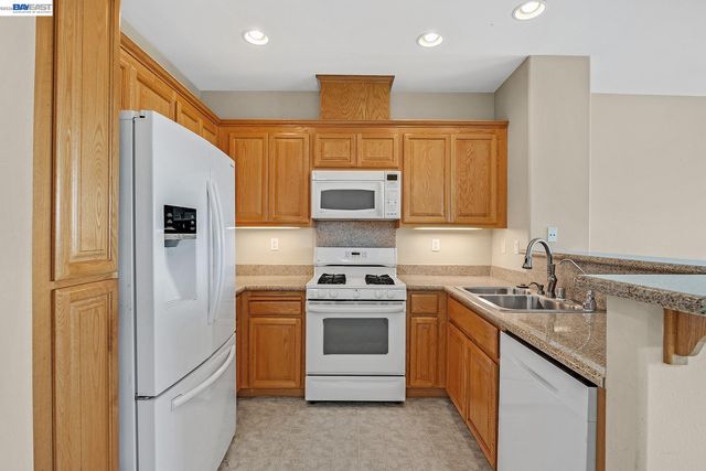 3275 Dublin Blvd 412, Dublin, CA 94568