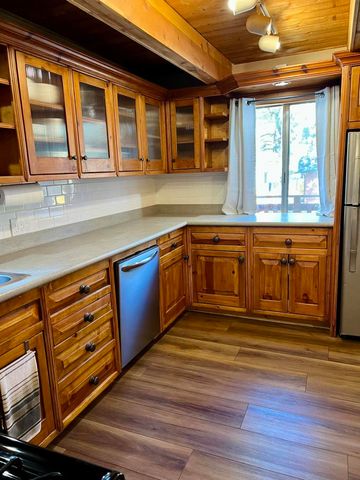 2084 5th Lane, Big Bear, CA 92314