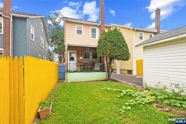 121 Schofield, Newark, NJ 07106