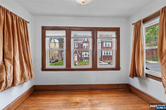 121 Schofield, Newark, NJ 07106