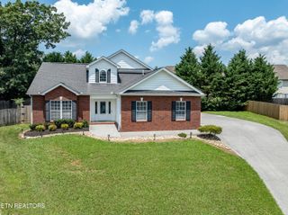 6431 Hollow Oak Lane, Knoxville, TN 37921