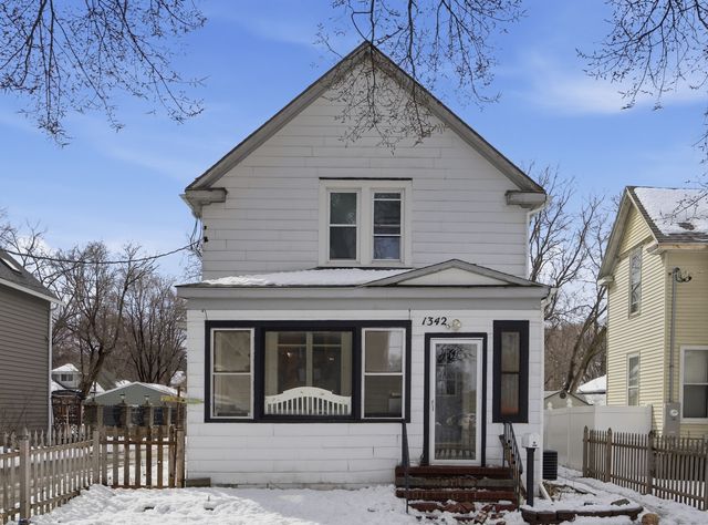 1342 3rd Avenue S, Fargo, ND 58103
