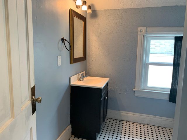 1342 3rd Avenue S, Fargo, ND 58103