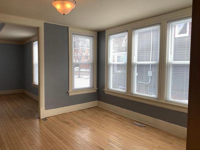 1342 3rd Avenue S, Fargo, ND 58103