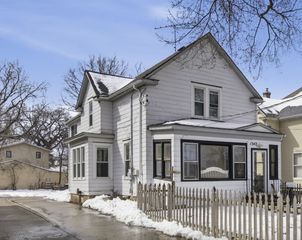 1342 3rd Avenue S, Fargo, ND 58103