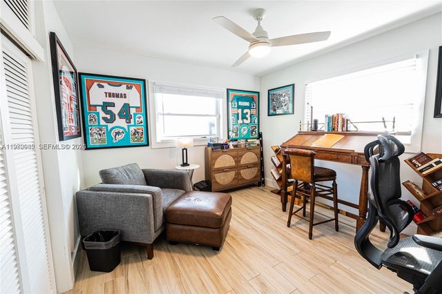 1304 N 40th Ave, Hollywood, FL 33021