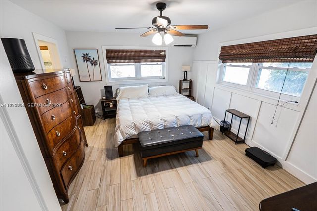 1304 N 40th Ave, Hollywood, FL 33021