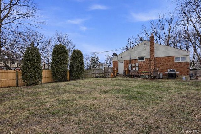 45 Oakley Drive, Huntington, NY 11746