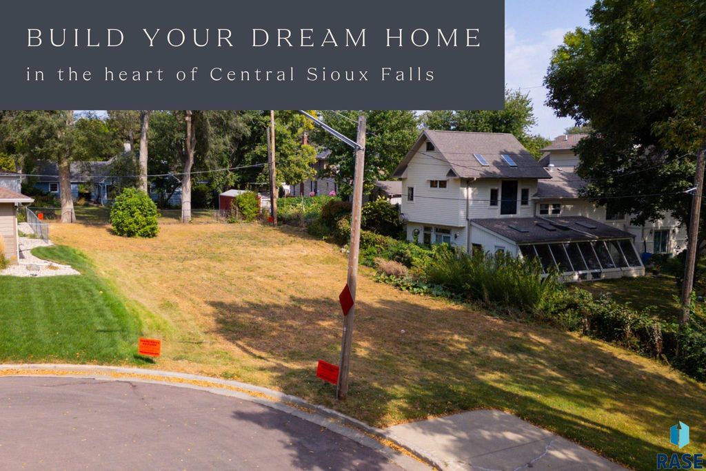 212 E 34th St Street, Sioux Falls, SD 57105