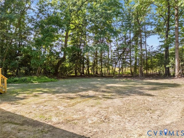 18801 The Glebe Ln, Providence Forge, VA 23030