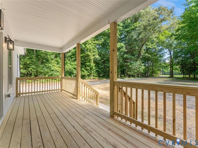 18801 The Glebe Ln, Providence Forge, VA 23030