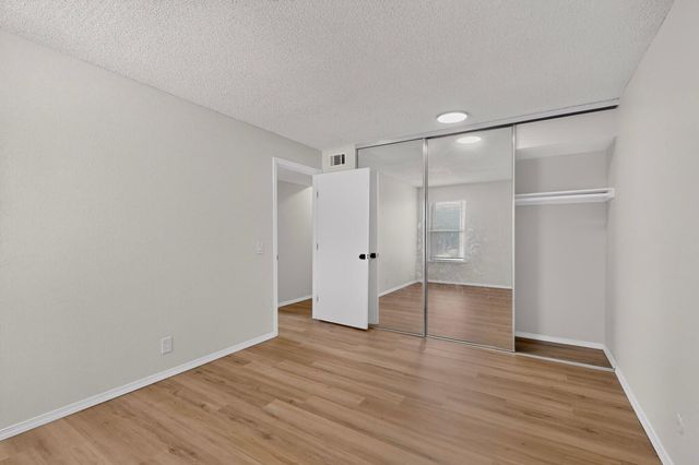 3859 Montgomery Boulevard NE APT 1321, Albuquerque, NM 87109