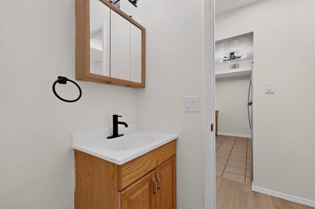 3859 Montgomery Boulevard NE APT 1321, Albuquerque, NM 87109