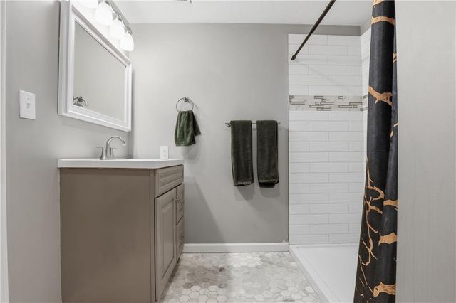 629 S Sherman Avenue, Olathe, KS 66061