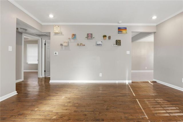 629 S Sherman Avenue, Olathe, KS 66061