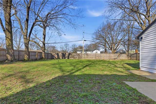 629 S Sherman Avenue, Olathe, KS 66061