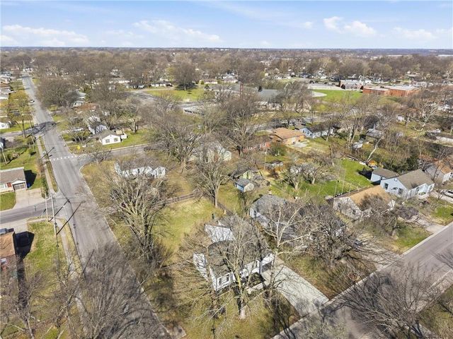 629 S Sherman Avenue, Olathe, KS 66061