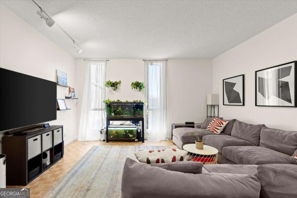 3060 Pharr Court 313, Atlanta, GA 30305