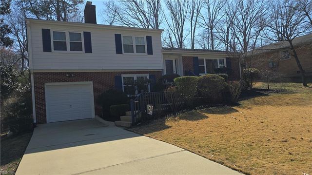 8 Bonnie LN, Newport News, VA 23606