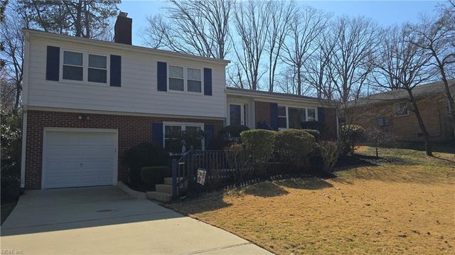 8 Bonnie LN, Newport News, VA 23606