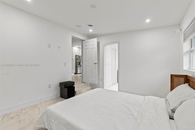 420 NW 44th Ave, Miami, FL 33126