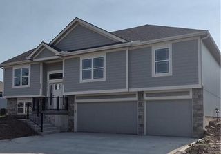 1415 Norfolk Drive, Harrisonville, MO 64701