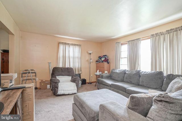 28 MALAGA TERRACE, Malaga, NJ 08328