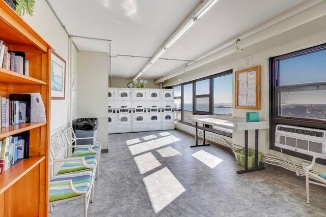 6700 S South Shore Drive 11A, Chicago, IL 60649