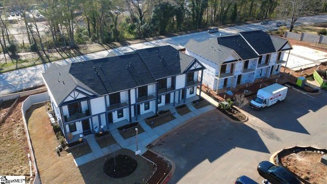 9 Hawthorne Lane Unit 105, Greenville, SC 29615